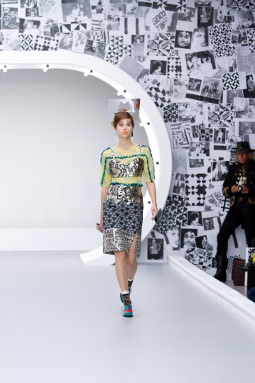 Louise Gray Catwalk for the Summer Season Collections 2013 at London Fashion Week