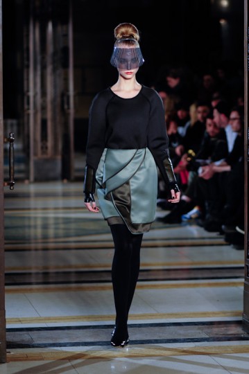LFW AW13 Ashley Isham - KrisztianPinter-TheUpcoming - 12
