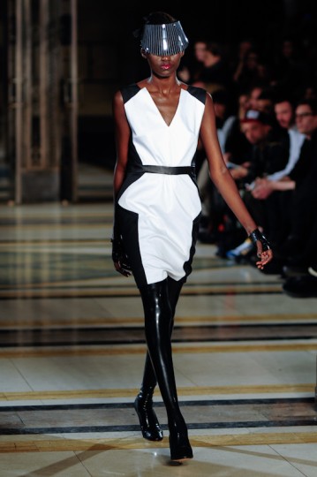LFW AW13 Ashley Isham - KrisztianPinter-TheUpcoming - 4