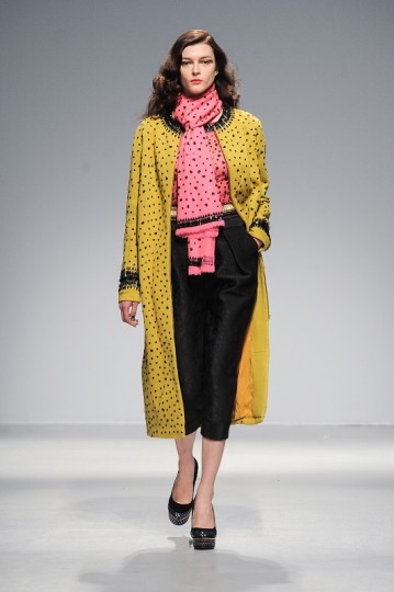Pixelformula Manish Arora Womenswear Winter 2013 - 2014 Paris