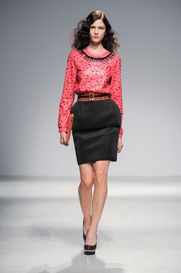Pixelformula Manish Arora Womenswear Winter 2013 - 2014 Paris