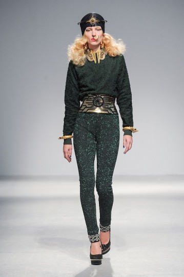 Pixelformula Manish Arora Womenswear Winter 2013 - 2014 Paris