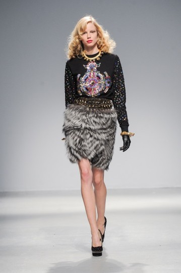 Pixelformula Manish Arora Womenswear Winter 2013 - 2014 Paris