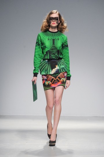 Pixelformula Manish Arora Womenswear Winter 2013 - 2014 Paris