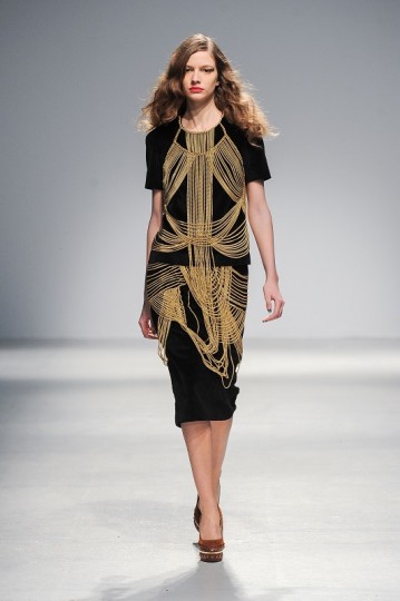 Pixelformula Manish Arora Womenswear Winter 2013 - 2014 Paris