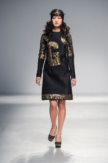 Pixelformula Manish Arora Womenswear Winter 2013 - 2014 Paris
