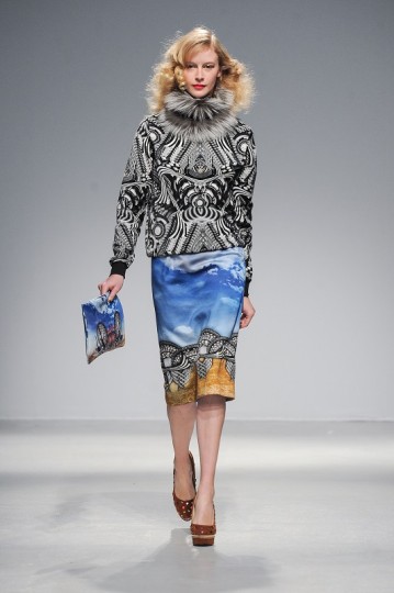 Pixelformula Manish Arora Womenswear Winter 2013 - 2014 Paris