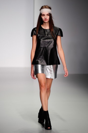 LFW SS14 Haizhen Wang - KrisztianPinter - TheUpcoming-12