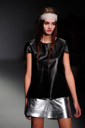 LFW SS14 Haizhen Wang - KrisztianPinter - TheUpcoming-13