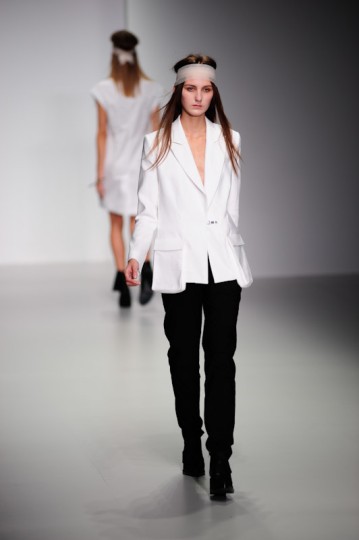LFW SS14 Haizhen Wang - KrisztianPinter - TheUpcoming-2