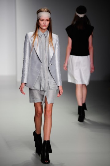 LFW SS14 Haizhen Wang - KrisztianPinter - TheUpcoming-4