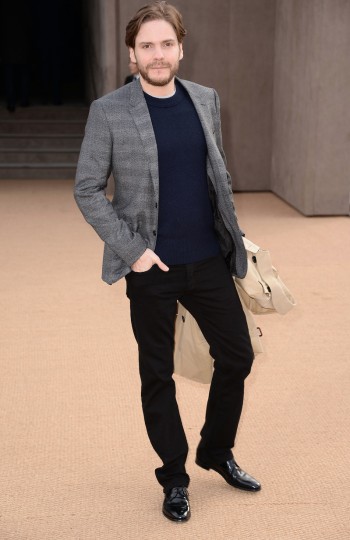 Burberry Womenswear Autumn/Winter 2014 - Arrivals