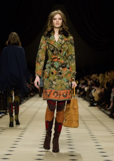 Burberry Womenswear Autumn_Winter 2015 Collection - Look 13