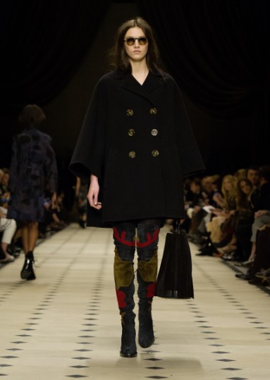 Burberry Womenswear Autumn_Winter 2015 Collection - Look 20