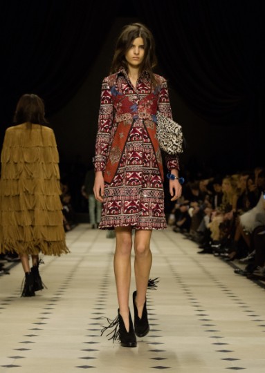 Burberry Womenswear Autumn_Winter 2015 Collection - Look 48