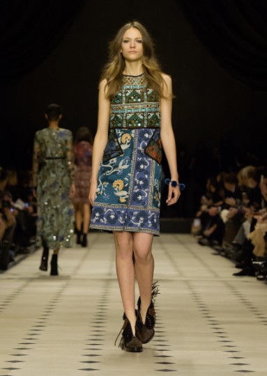 Burberry Womenswear Autumn_Winter 2015 Collection - Look 50