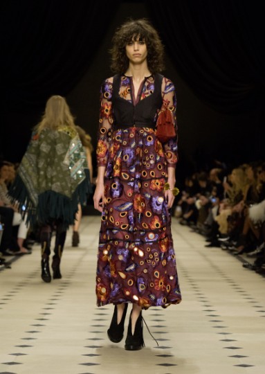 Burberry Womenswear Autumn_Winter 2015 Collection - Look 52