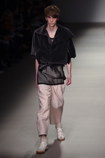 LFW AW 15 -  CENTRAL SAINT MARTINS - KRISZTIAN PINTER - THE UPCOMING-35