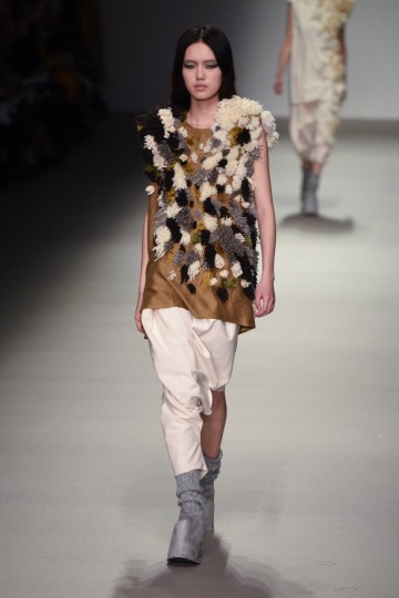 LFW AW 15 -  CENTRAL SAINT MARTINS - KRISZTIAN PINTER - THE UPCOMING-42