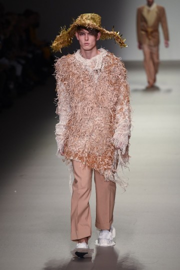 LFW AW 15 -  CENTRAL SAINT MARTINS - KRISZTIAN PINTER - THE UPCOMING-69