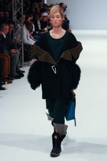 LFW AW 15 - CJ YAO - AMBER BAKER - THE UPCOMING-14