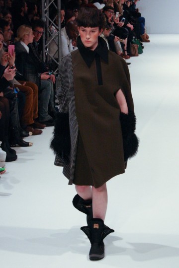 LFW AW 15 - CJ YAO - AMBER BAKER - THE UPCOMING-15