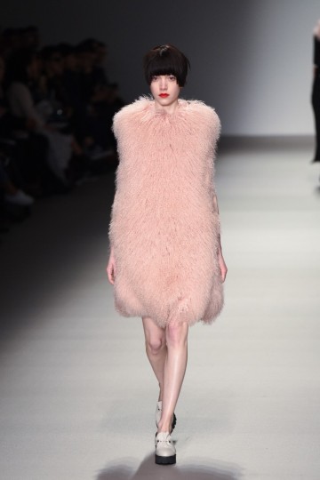 LFW AW 15 - J.JS LEE - KRISZTIAN PINTER - THE UPCOMING-31