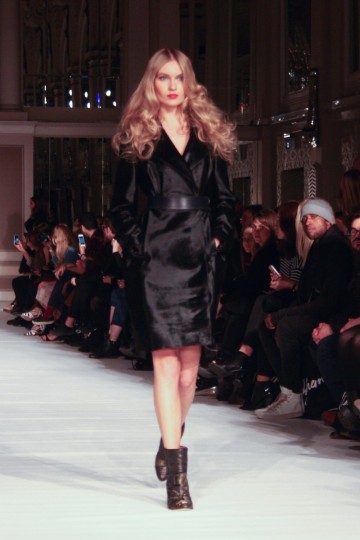 LFW AW 15 - ONG OAJ PAIRAM - AMBER BAKER THE UPCOMING-13