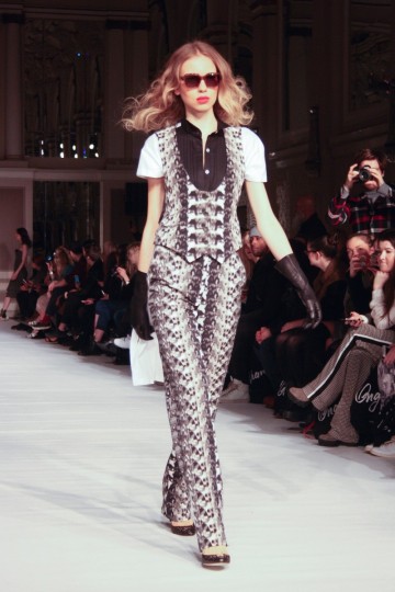 LFW AW 15 - ONG OAJ PAIRAM - AMBER BAKER THE UPCOMING-19