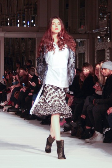 LFW AW 15 - ONG OAJ PAIRAM - AMBER BAKER THE UPCOMING-2