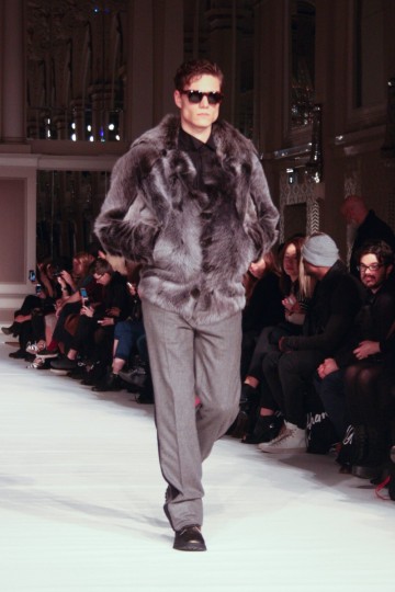 LFW AW 15 - ONG OAJ PAIRAM - AMBER BAKER THE UPCOMING-3