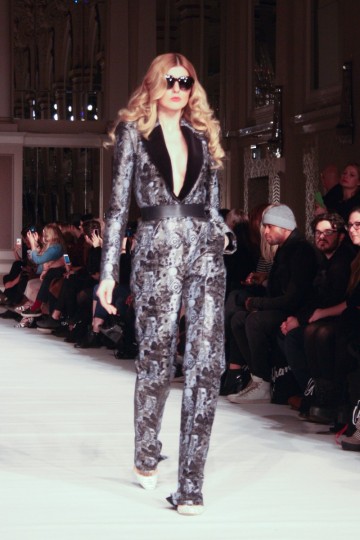 LFW AW 15 - ONG OAJ PAIRAM - AMBER BAKER THE UPCOMING-8