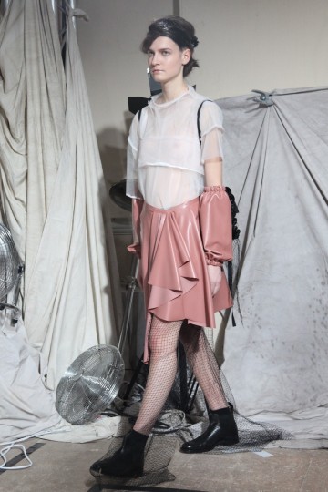 LFW AW 15 - PHOEBE ENGLISH - CHLOE NEUMAN-18