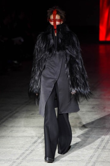 LFW AW15- Gareth Pugh - Krisztian Pinter - -51