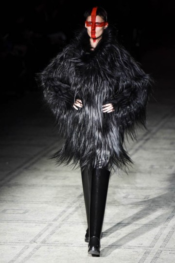 LFW AW15- Gareth Pugh - Krisztian Pinter - -52
