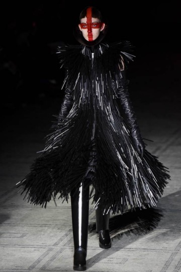 LFW AW15- Gareth Pugh - Krisztian Pinter - -78