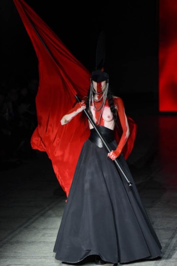 LFW AW15- Gareth Pugh - Krisztian Pinter - -85