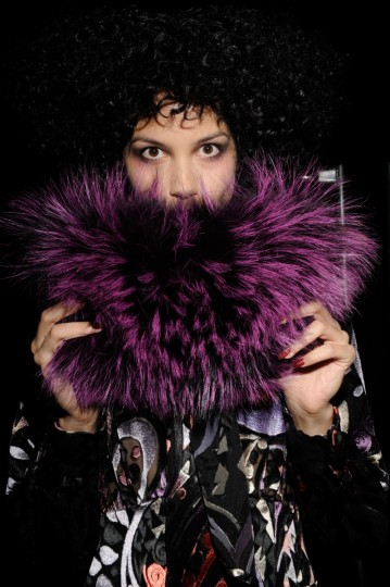 NYFWAW15_GeorgineBackstage_EstherHorvath_TheUpcoming-18