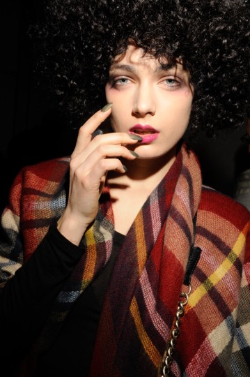 NYFWAW15_GeorgineBackstage_EstherHorvath_TheUpcoming-2