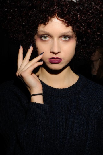 NYFWAW15_GeorgineBackstage_EstherHorvath_TheUpcoming-3