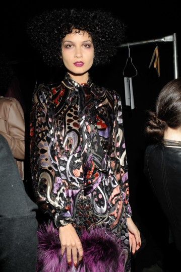 NYFWAW15_GeorgineBackstage_EstherHorvath_TheUpcoming-8