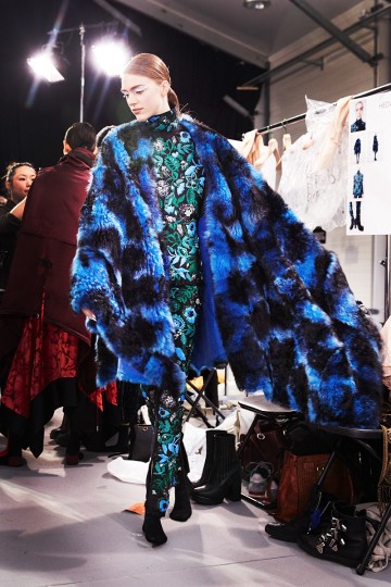 PFW AW15 - Kenzo backstage - Ambra Vernuccio - 11