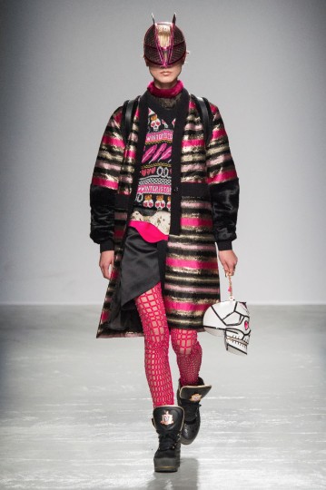 Pixelformula Womenswear Winter 2015 - 2016 Ready To Wear Paris Paco Rabanne