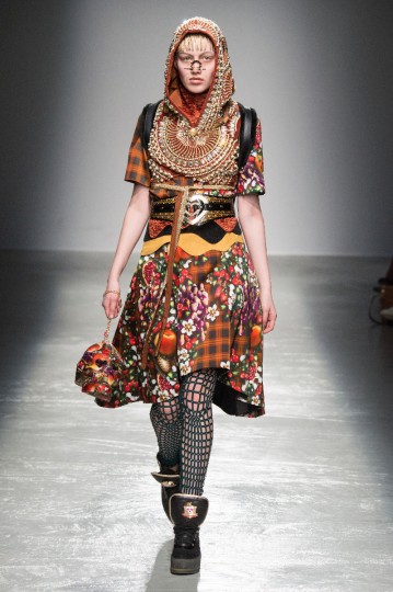 Pixelformula Womenswear Winter 2015 - 2016 Ready To Wear Paris Paco Rabanne
