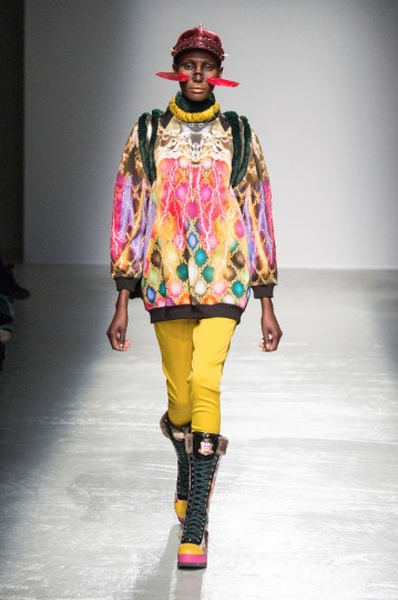 Pixelformula Womenswear Winter 2015 - 2016 Ready To Wear Paris Paco Rabanne