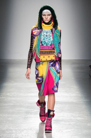 Pixelformula Womenswear Winter 2015 - 2016 Ready To Wear Paris Paco Rabanne