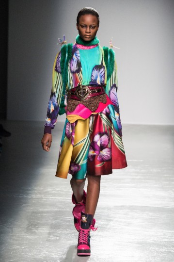 Pixelformula Womenswear Winter 2015 - 2016 Ready To Wear Paris Paco Rabanne