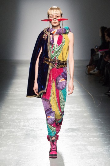 Pixelformula Womenswear Winter 2015 - 2016 Ready To Wear Paris Paco Rabanne