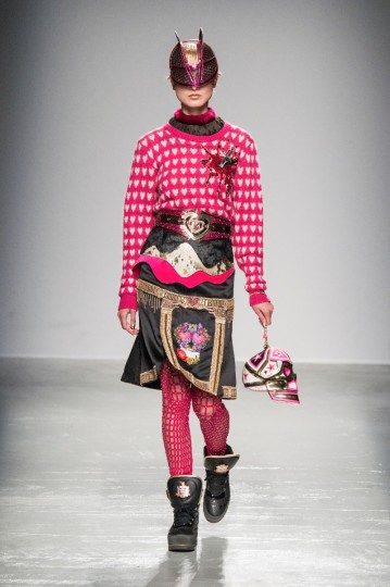 Pixelformula Womenswear Winter 2015 - 2016 Ready To Wear Paris Paco Rabanne