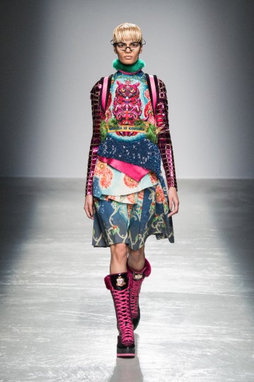 Pixelformula Womenswear Winter 2015 - 2016 Ready To Wear Paris Paco Rabanne